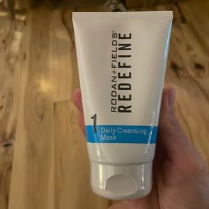Rodan & Fields Daily Cleansing Mask